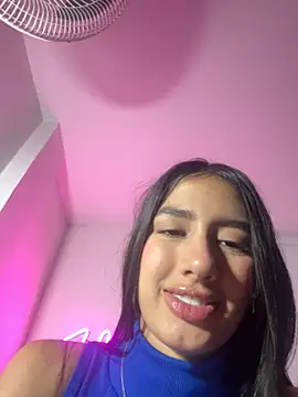 Julieta Duque online show from December 2025 11:11:01 PM