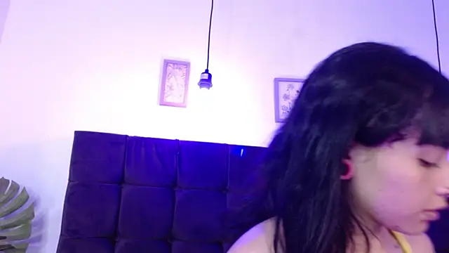 Snapshot of YessBoobs0 chatting on October 2025 04:05:02 AM YessBoobs0 online show from October 2025 04:05:02 AM