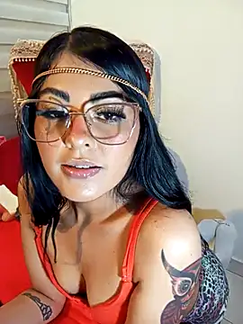 ValeNiitaLuv online show from November 2025 01:44:02 AM