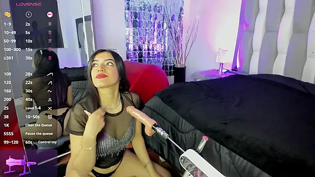 Snapshot of IsaDiiaz chatting on October 2025 04:10:01 AM IsaDiiaz online show from October 2025 04:10:01 AM