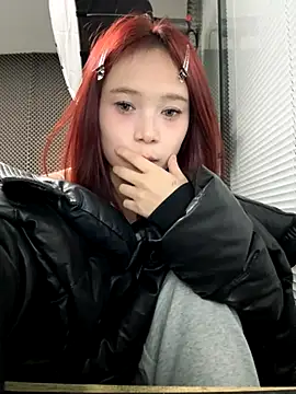 YY-27 online show from November 2025 04:44:01 PM