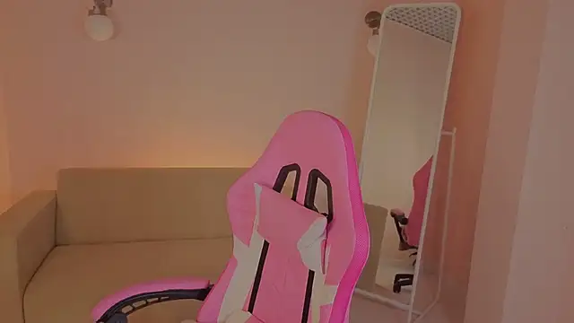 kianawhite online show from March 2026 02:36:02 AM