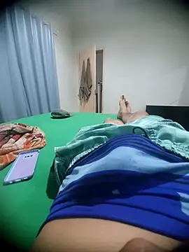 douglasdesouza22 online show from September 2025 05:11:01 AM