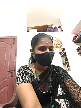 Snapshot of Tamil_Yalini12 chatting on April 2026 11:20:01 AM Tamil Yalini12 online show from April 2026 11:20:01 AM