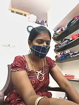Snapshot of Tamil_Yalini12 chatting on July 2026 02:38:01 AM Tamil Yalini12 online show from July 2026 02:38:01 AM