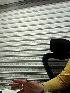 Alisson Stonee online show from February 2026 09:42:01 PM