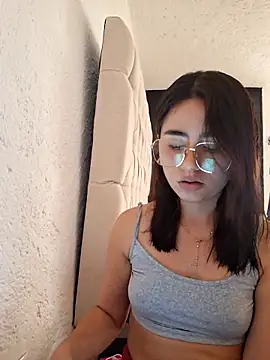 Snapshot of Akane24 chatting on October 2025 04:48:02 PM Akane24 online show from October 2025 04:48:02 PM