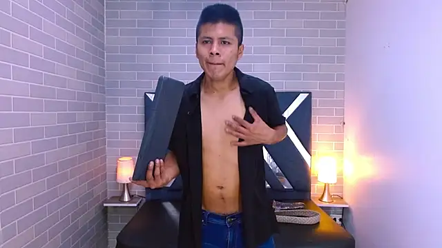 marcus hans  online show from November 2025 07:34:02 PM