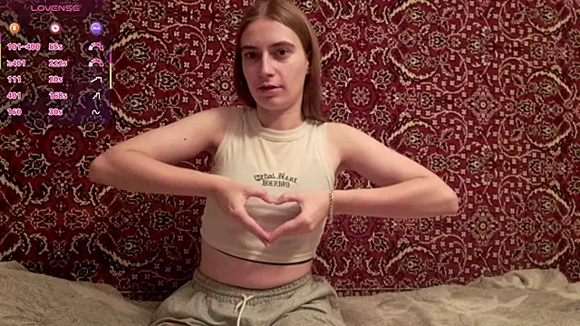 ivetabloom online show from November 2025 08:09:01 PM