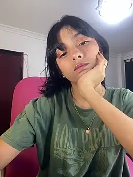 xoxo milk online show from November 2025 09:05:02 PM