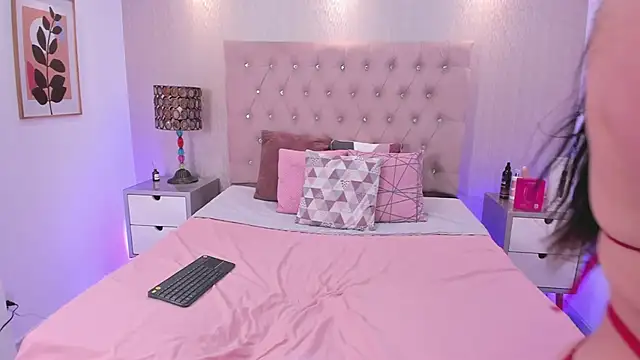 EmilyCley online show from February 2026 05:24:01 AM