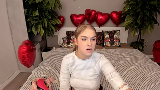 AlinaLiii online show from February 2026 06:35:02 PM