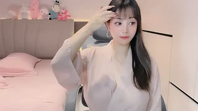 Snapshot of Koo-liy chatting on November 2025 06:07:01 PM Koo-liy online show from November 2025 06:07:01 PM