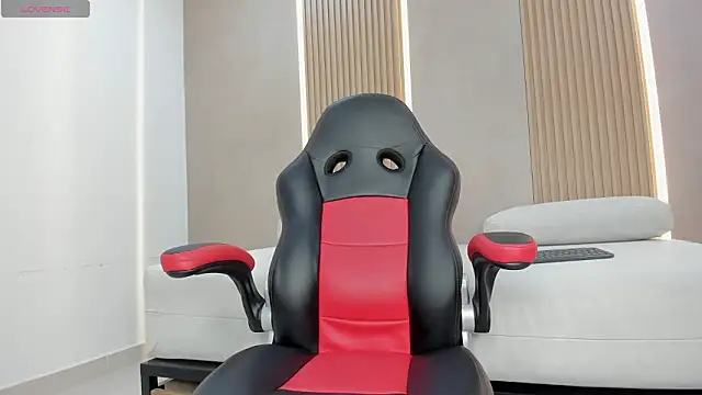 Snapshot of emily_kovac chatting on January 2026 11:15:02 AM emily kovac online show from January 2026 11:15:02 AM