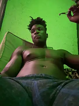 Snapshot of MrDaddyBlackNi9e chatting on September 2025 07:12:02 AM MrDaddyBlackNi9e online show from September 2025 07:12:02 AM