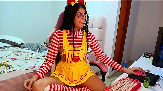 Julieta Rose19 online show from October 2025 03:18:01 AM