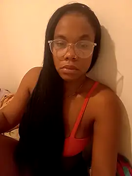 PrettahSantos online show from November 2025 11:54:01 AM