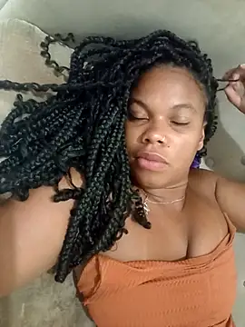 PrettahSantos online show from December 2025 01:51:01 PM