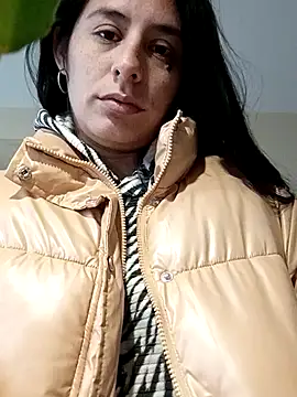 lucixxx14 online show from September 2025 04:21:02 PM