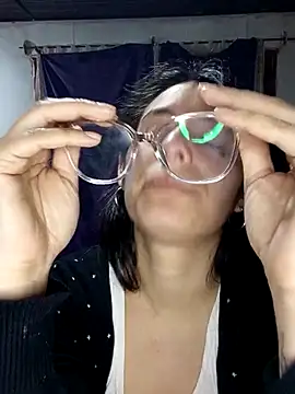 lucixxx14 online show from October 2025 04:46:02 AM