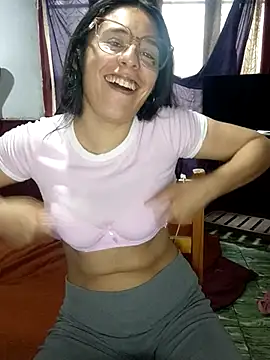 lucixxx14 online show from October 2025 01:51:02 PM