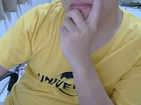 chien8863 online show from October 2025 09:34:01 PM