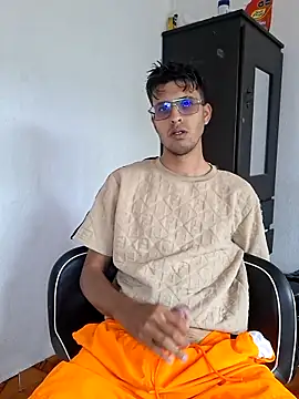 Luisbebe20 online show from June 2026 09:07:02 PM