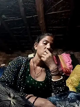 Snapshot of Kirti_k chatting on October 2025 03:34:01 PM Kirti k online show from October 2025 03:34:01 PM
