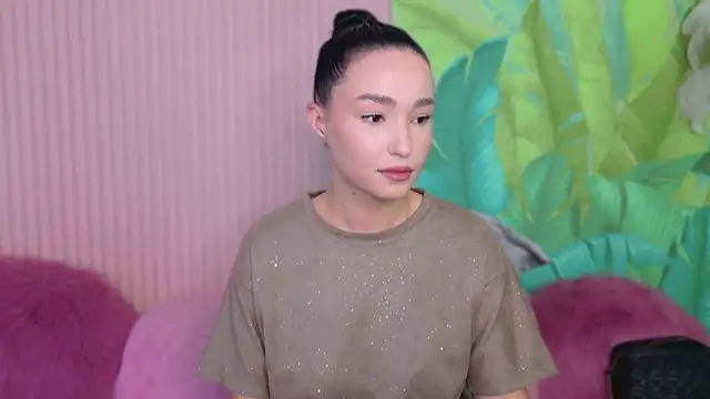Amanda Choi online show from October 2025 05:38:02 AM