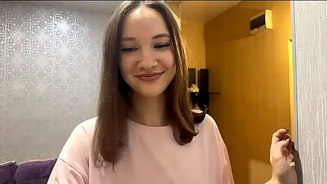 Kimi Kiwi online show from October 2025 03:46:02 PM
