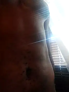 Snapshot of Blackveins32 chatting on October 2025 06:02:02 AM Blackveins32 online show from October 2025 06:02:02 AM