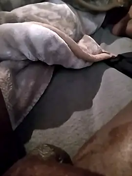 Snapshot of Blackveins32 chatting on October 2025 06:14:02 AM Blackveins32 online show from October 2025 06:14:02 AM