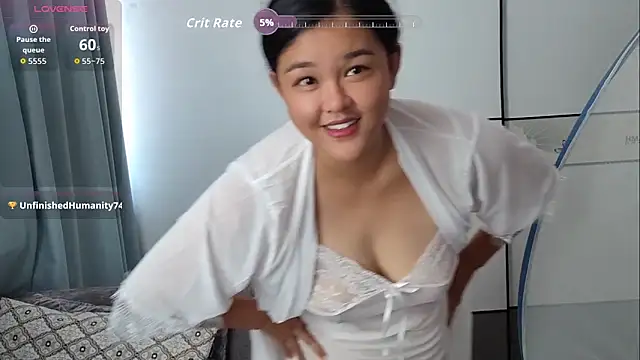 Qian-Qian online show from September 2025 03:00:01 AM