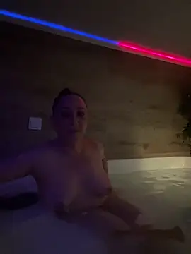 Reine du Vice84 online show from February 2026 01:36:02 AM