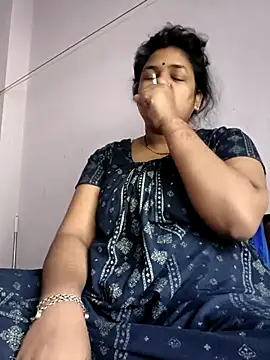 Deborbhavi222 online show from February 2026 05:58:02 AM