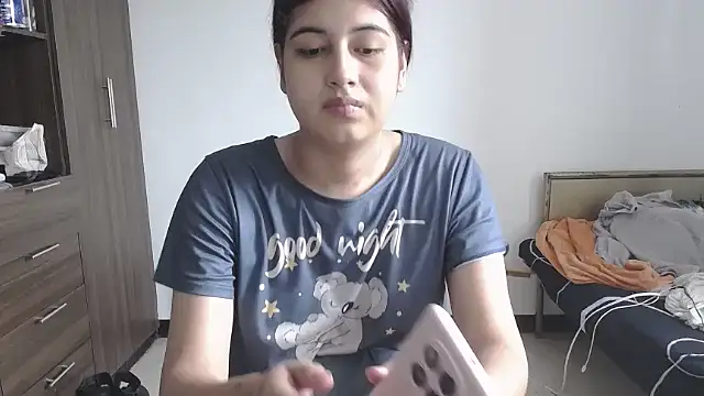 Snapshot of Mirage_Sertori chatting on June 2026 04:50:01 PM Mirage Sertori online show from June 2026 04:50:01 PM