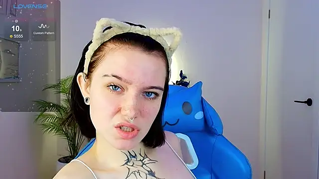 Elastikisss online show from November 2025 02:24:02 AM