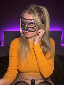 Cherrycolada online show from March 2026 11:55:02 PM