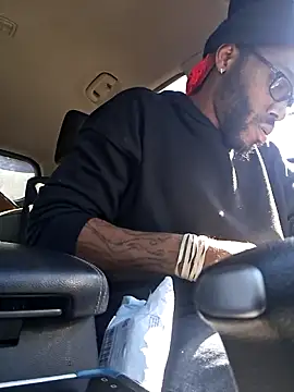 214KingLonggg online show from February 2026 06:03:01 PM