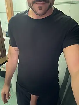 Snapshot of giovan2020 chatting on November 2025 09:07:02 AM giovan2020 online show from November 2025 09:07:02 AM