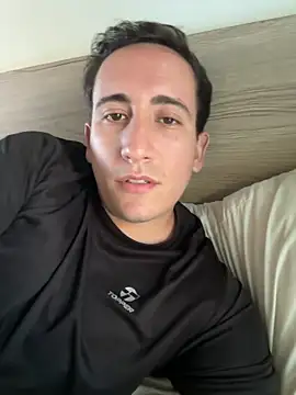 Snapshot of agustinnnnnns chatting on September 2025 08:36:01 PM agustinnnnnns online show from September 2025 08:36:01 PM