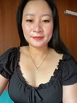 violet-00 online show from October 2025 02:23:01 AM