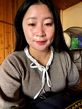 violet-00 online show from October 2025 12:26:01 AM