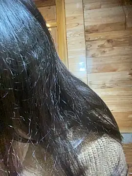 violet-00 online show from February 2026 01:48:02 AM