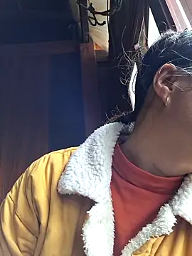 xuxulovezz online show from November 2025 01:39:01 AM