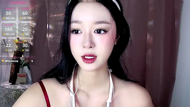 Nelly520 online show from November 2025 05:28:02 AM