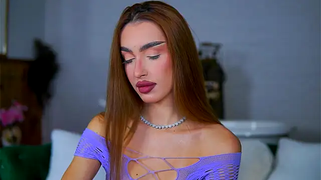 ClaraBenatti online show from November 2025 07:36:02 PM