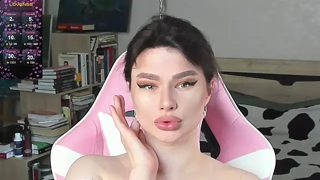 Snapshot of bbJ_one chatting on May 2026 05:05:02 AM bbJ one online show from May 2026 05:05:02 AM
