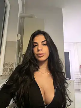 AylinHazellx online show from October 2025 04:29:01 PM