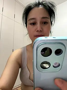 Snapshot of aoyo66 chatting on October 2025 11:42:01 AM aoyo66 online show from October 2025 11:42:01 AM
